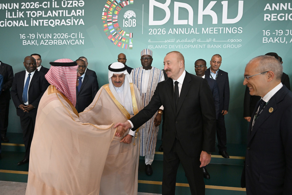 Prezident İlham Əliyevin iştirakı ilə Bakıda İslam İnkişaf Bankı Qrupunun 2026-cı il üzrə İllik Toplantılarının açılış mərasimi keçirilib<font color='red'> - YENİLƏNİB </font><font color=red> - VİDEO</font><font color=red> - FOTOLAR</font>