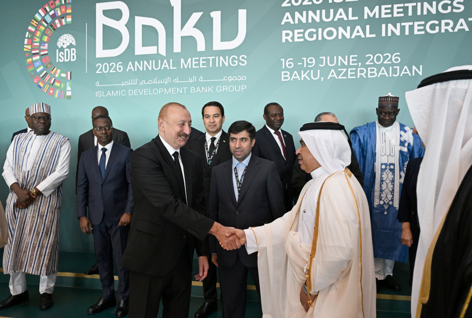 Prezident İlham Əliyevin iştirakı ilə Bakıda İslam İnkişaf Bankı Qrupunun 2026-cı il üzrə İllik Toplantılarının açılış mərasimi keçirilib<font color='red'> - YENİLƏNİB </font><font color=red> - VİDEO</font><font color=red> - FOTOLAR</font>