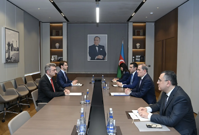 Ceyhun Bayramov Almaniya səfirini diplomatik fəaliyyətinin başa çatması ilə əlaqədar qəbul edib<font color=red> - FOTOLAR</font>