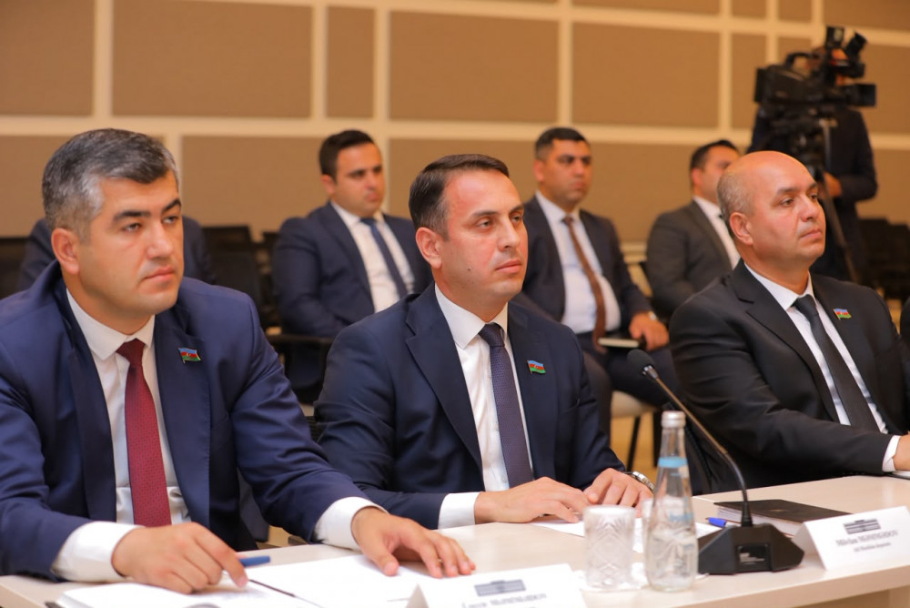 Ali Məclisin növbədənkənar sessiyasının ilk iclası keçirilib<font color=red> - FOTOLAR</font>