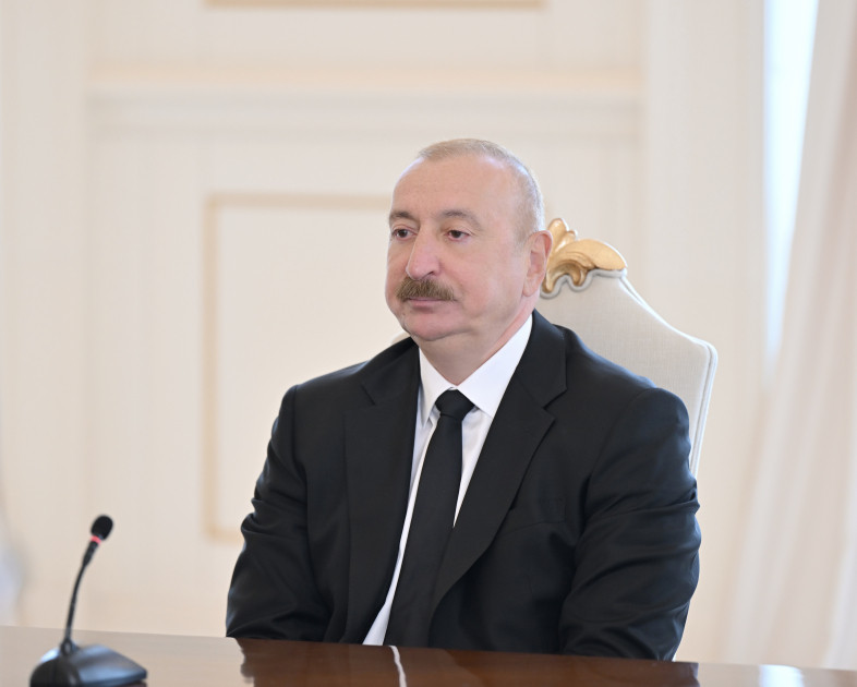 Prezident İlham Əliyevin Türkmənistan Prezidenti ilə geniş tərkibdə görüşü olub<font color='red'> - YENİLƏNƏCƏK</font><font color=red> - FOTOLAR</font>
