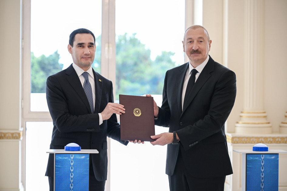 Azərbaycan və Türkmənistan prezidentlərinin iştirakı ilə “Dostlug” tankerinin onlayn formatda hədiyyə olunması mərasimi keçirilib<font color='red'> - YENİLƏNƏCƏK</font><font color=red> - FOTOLAR</font>