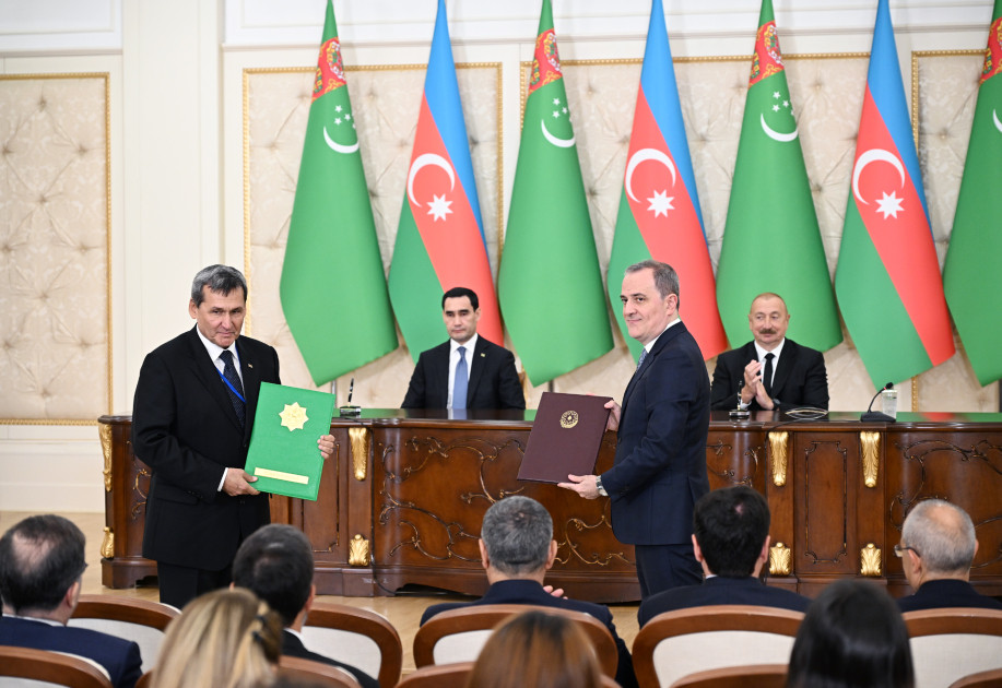Azərbaycan-Türkmənistan sənədləri mübadilə olunub<font color='red'> - YENİLƏNƏCƏK</font><font color=red> - FOTOLAR</font>