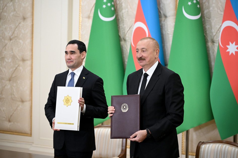 Azərbaycan-Türkmənistan sənədləri mübadilə olunub<font color='red'> - YENİLƏNƏCƏK</font><font color=red> - FOTOLAR</font>