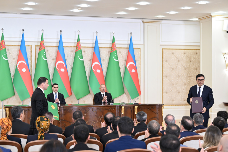 Azərbaycan-Türkmənistan sənədləri mübadilə olunub<font color='red'> - YENİLƏNƏCƏK</font><font color=red> - FOTOLAR</font>