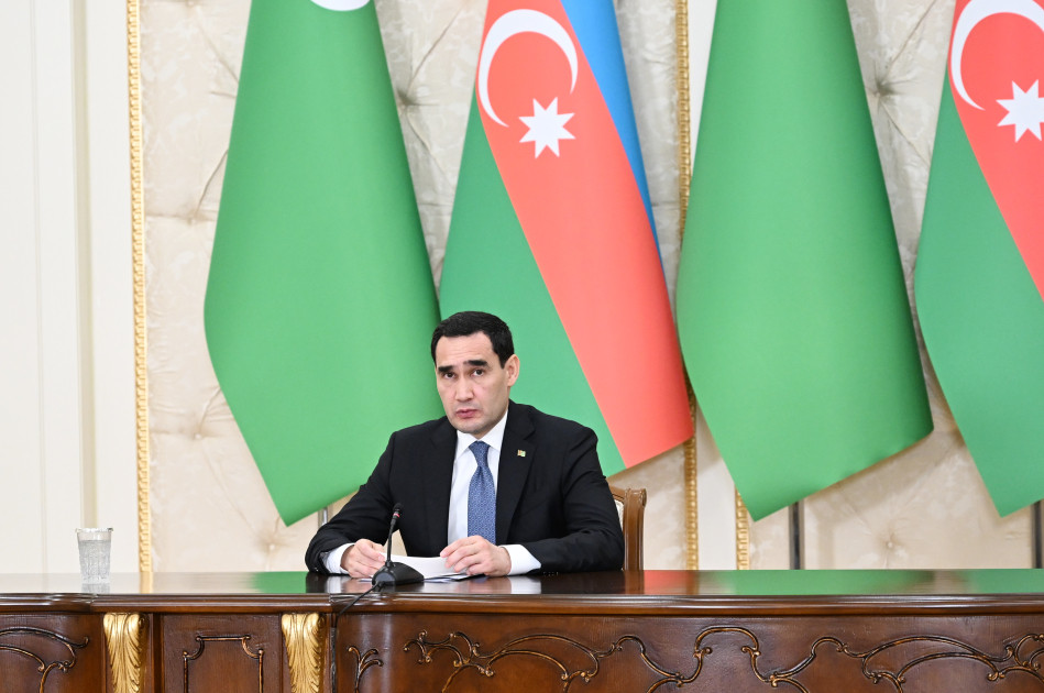 Azərbaycan və Türkmənistan prezidentləri mətbuata bəyanatlarla çıxış ediblər  <font color='red'> - YENİLƏNİB</font><font color=red> - FOTOLAR</font>