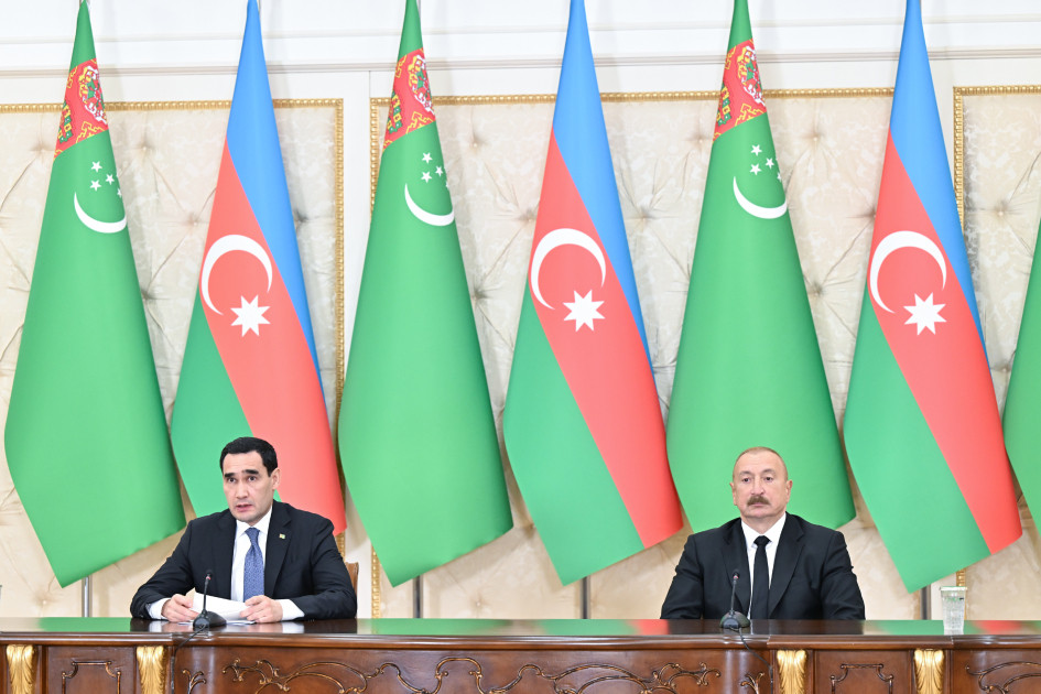 Azərbaycan və Türkmənistan prezidentləri mətbuata bəyanatlarla çıxış ediblər  <font color='red'> - YENİLƏNİB</font><font color=red> - FOTOLAR</font>