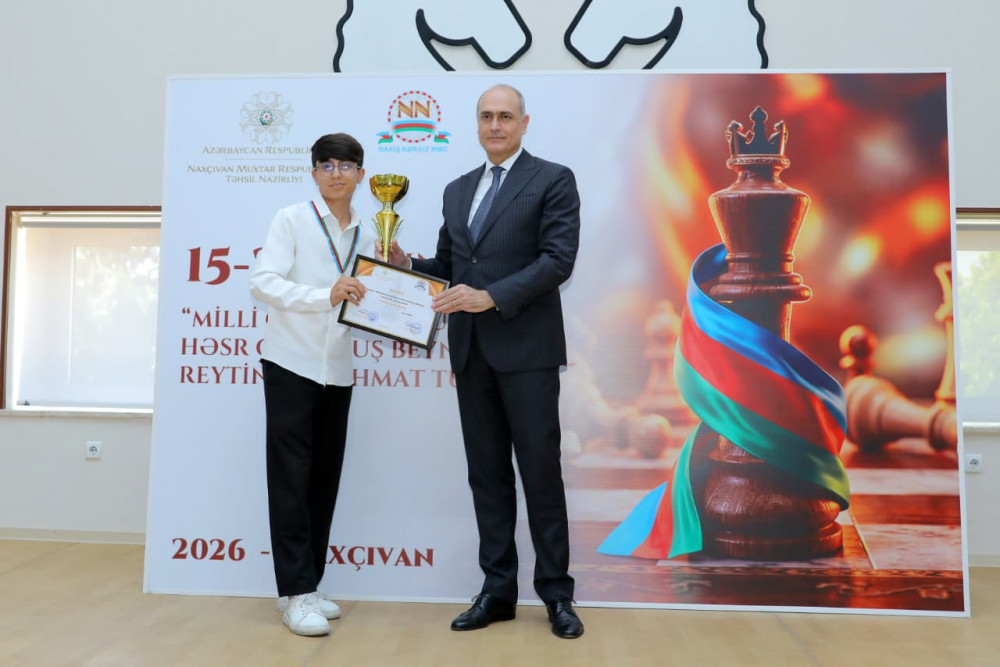 Naxçıvanda “15 İyun – Milli Qurtuluş Günü”nə həsr olunmuş  beynəlxalq reytinqli şahmat turnirinin qalibləri mükafatlandırılıb<font color=red> - FOTOLAR</font>