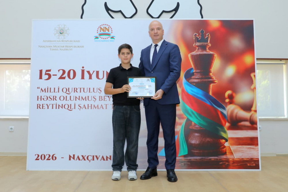 Naxçıvanda “15 İyun – Milli Qurtuluş Günü”nə həsr olunmuş  beynəlxalq reytinqli şahmat turnirinin qalibləri mükafatlandırılıb<font color=red> - FOTOLAR</font>