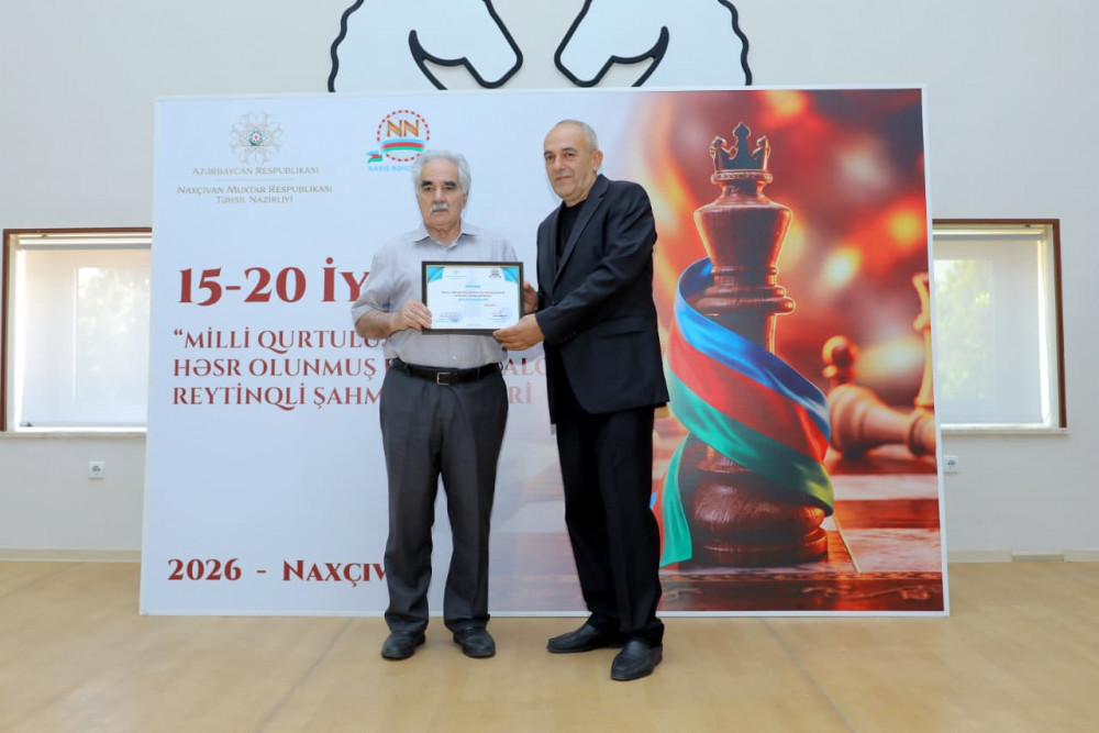 Naxçıvanda “15 İyun – Milli Qurtuluş Günü”nə həsr olunmuş  beynəlxalq reytinqli şahmat turnirinin qalibləri mükafatlandırılıb<font color=red> - FOTOLAR</font>