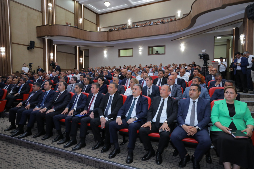 Naxçıvanda aqrar sahədə yeni Dövlət Proqramının müzakirəsi ilə bağlı regional müşavirə keçirilib<font color=red> - FOTOLAR</font>