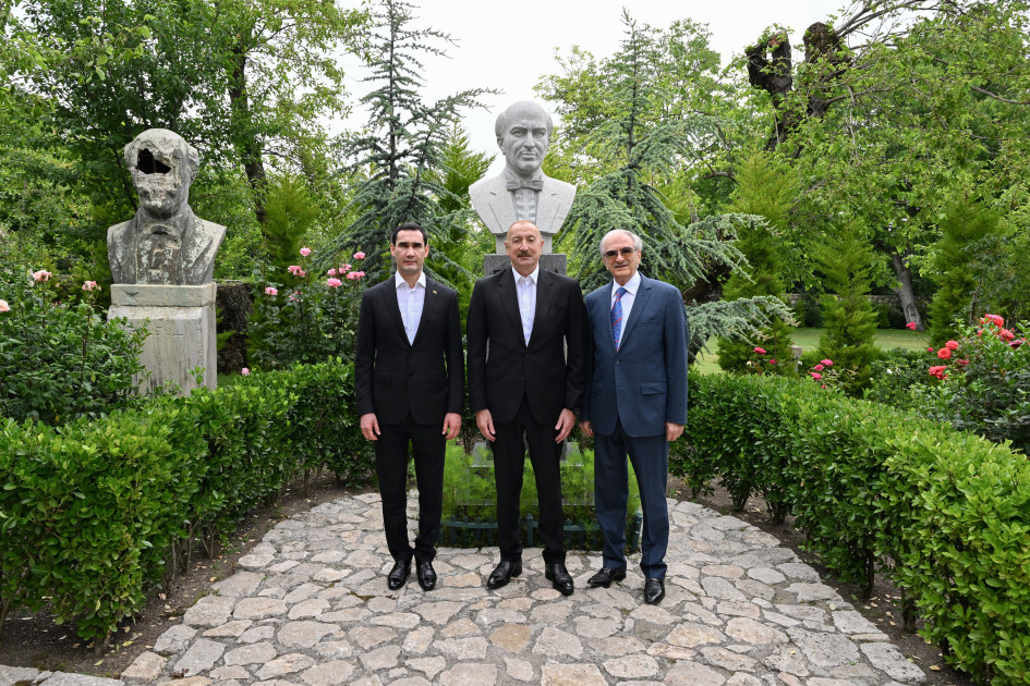 Bülbülün ev-muzeyi ilə tanışlıq<font color=red> - FOTOLAR</font>