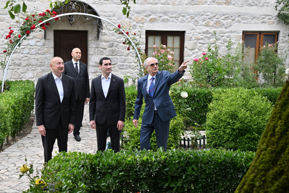 Bülbülün ev-muzeyi ilə tanışlıq<font color=red> - FOTOLAR</font>
