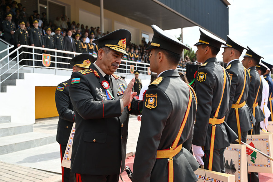 Heydər Əliyev adına Hərbi İnstitutda növbəti buraxılış mərasimi olub<font color=red> - FOTOLAR</font>