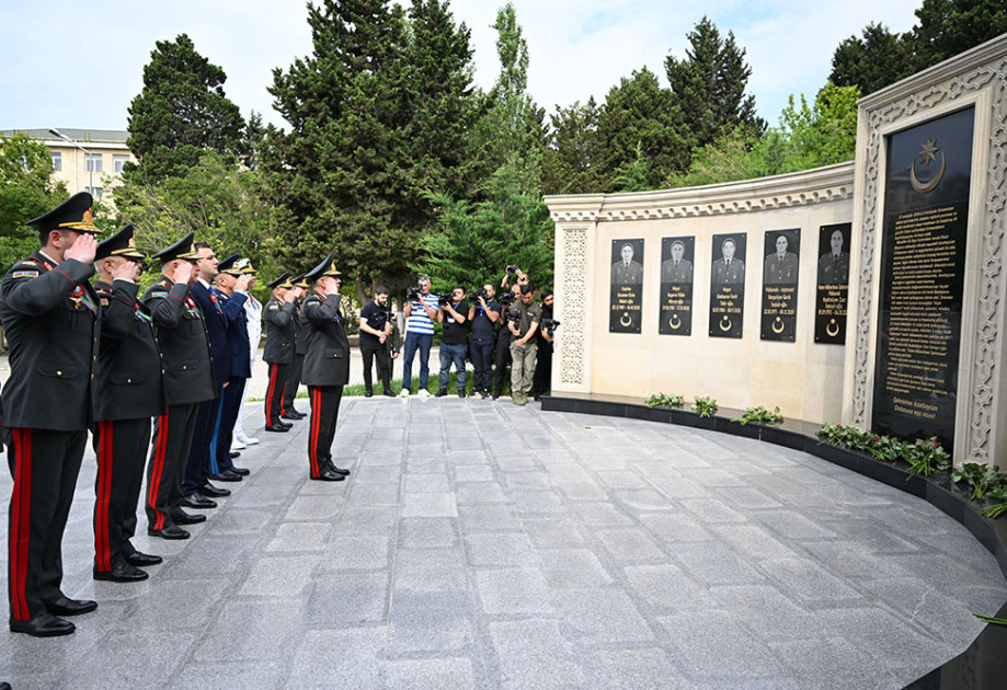 Heydər Əliyev adına Hərbi İnstitutda növbəti buraxılış mərasimi olub<font color=red> - FOTOLAR</font>