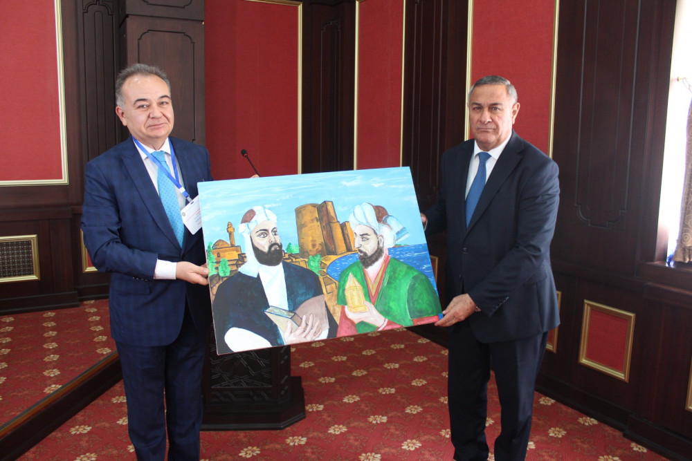 Naxçıvan memarlıq məktəbi və ənənələrinə dair respublika elmi konfransı keçirilib<font color=red> - FOTOLAR</font>