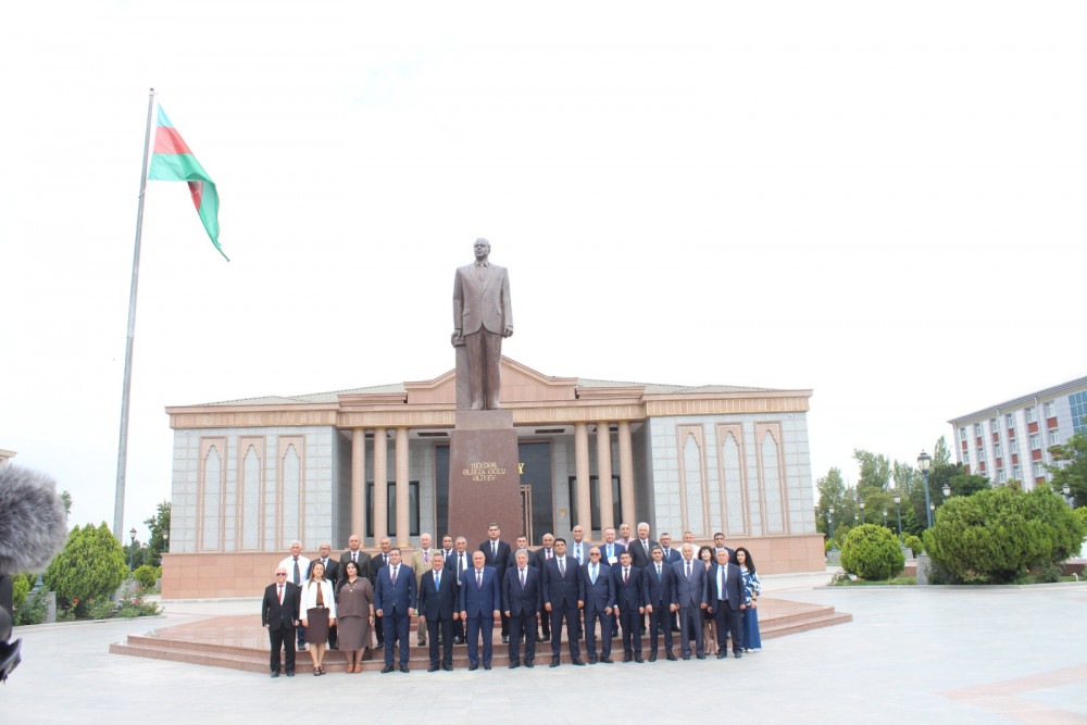 Naxçıvan memarlıq məktəbi və ənənələrinə dair respublika elmi konfransı keçirilib<font color=red> - FOTOLAR</font>