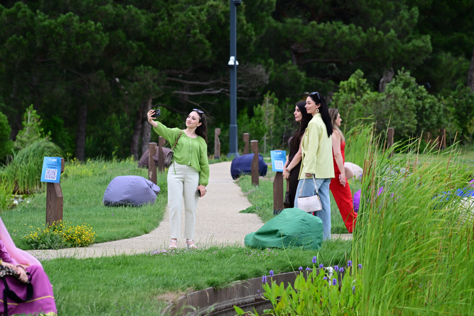 Leyla Əliyeva və Alona Əliyeva Xeyirxahlıq Festivalında iştirak ediblər<font color=red> - FOTOLAR</font>