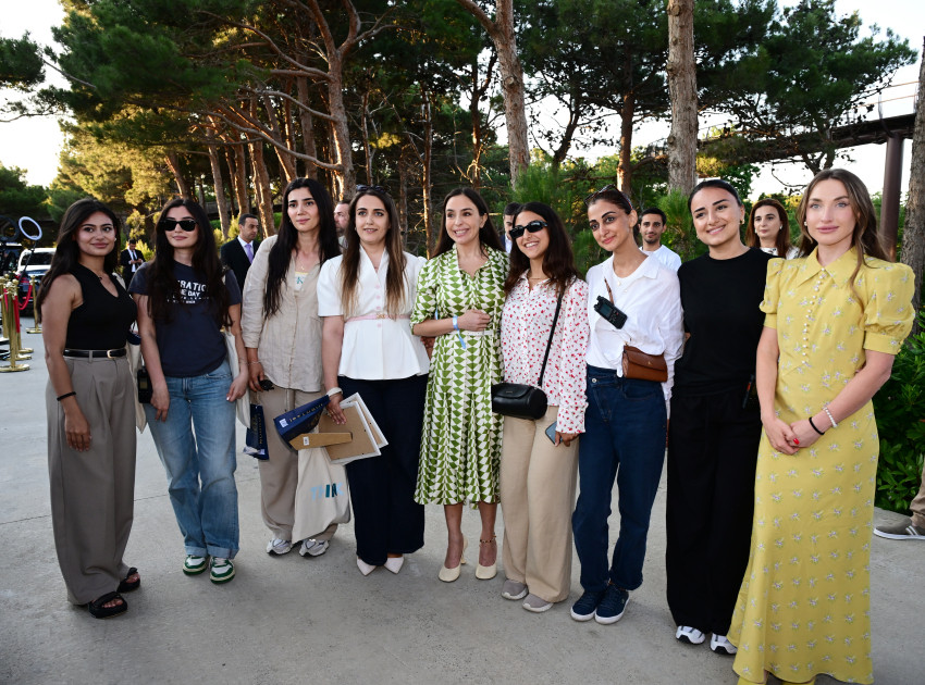 Leyla Əliyeva və Alona Əliyeva Xeyirxahlıq Festivalında iştirak ediblər<font color=red> - FOTOLAR</font>