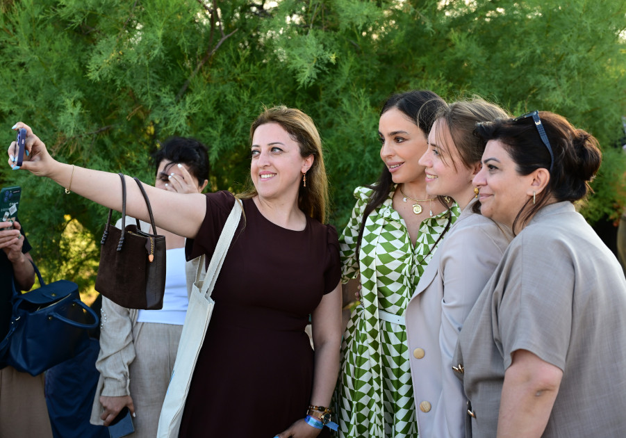 Leyla Əliyeva və Alona Əliyeva Xeyirxahlıq Festivalında iştirak ediblər<font color=red> - FOTOLAR</font>