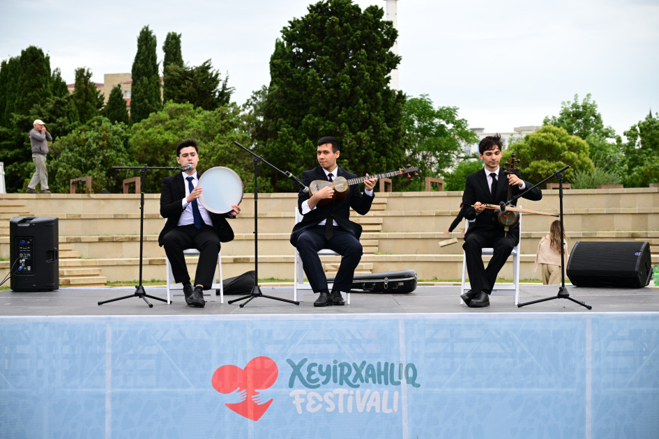 Leyla Əliyeva və Alona Əliyeva Xeyirxahlıq Festivalında iştirak ediblər<font color=red> - FOTOLAR</font>