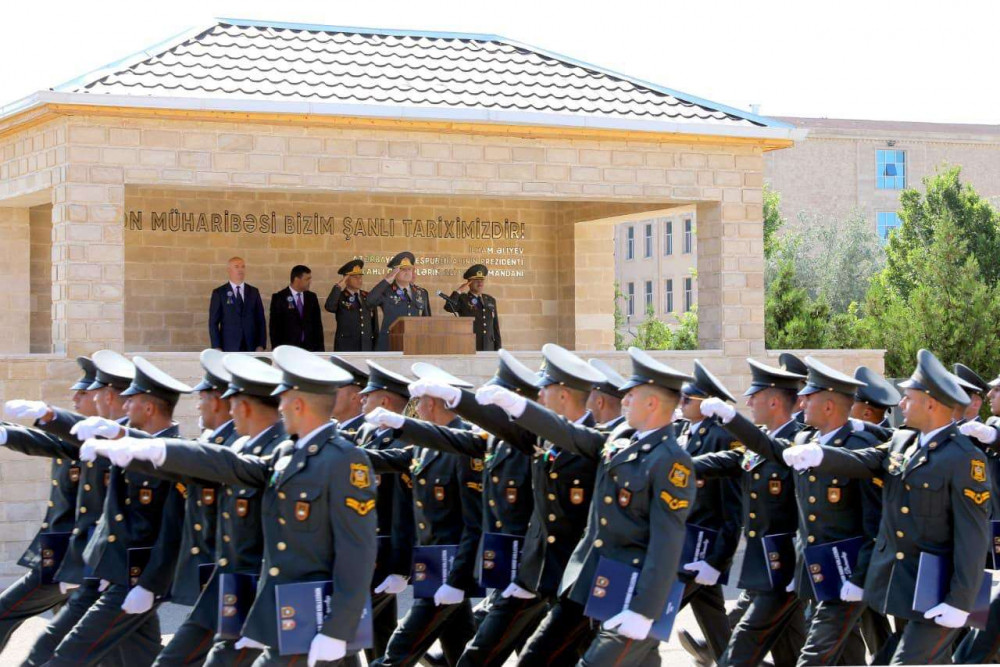 Naxçıvan Hərbi Kollecinin ilk məzun buraxılış mərasimi keçirilib<font color=red> - FOTOLAR</font>