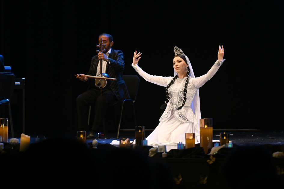 Leyla Əliyeva “Onlardan biri: Emil” adlı anım tədbirində iştirak edib<font color=red> - FOTOLAR</font>