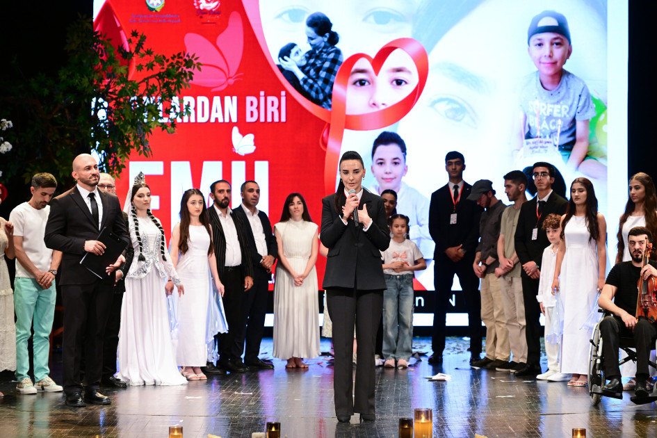 Leyla Əliyeva “Onlardan biri: Emil” adlı anım tədbirində iştirak edib<font color=red> - FOTOLAR</font>