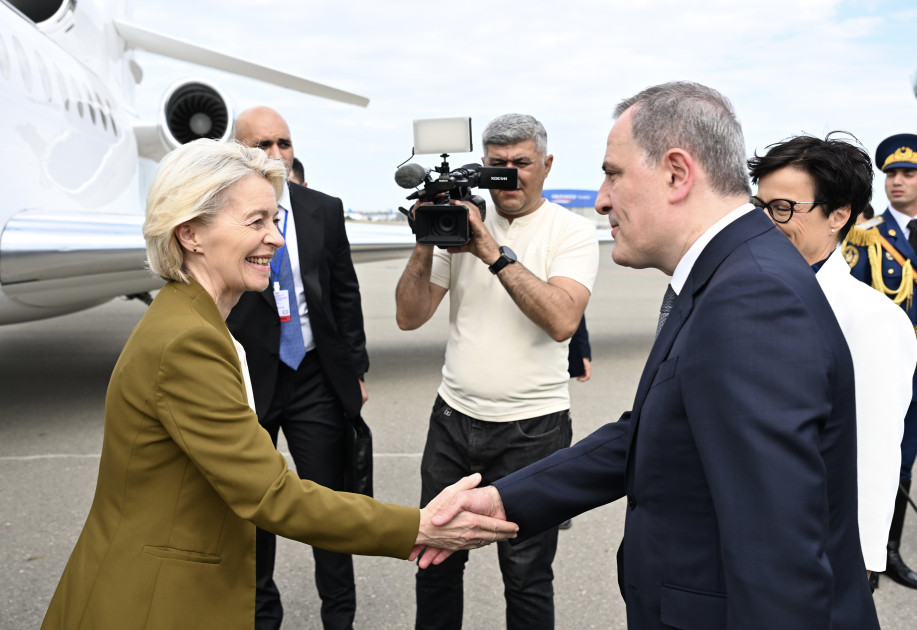 Avropa Komissiyasının Prezidenti Azərbaycana səfərə gəlib<font color=red> - FOTOLAR</font>