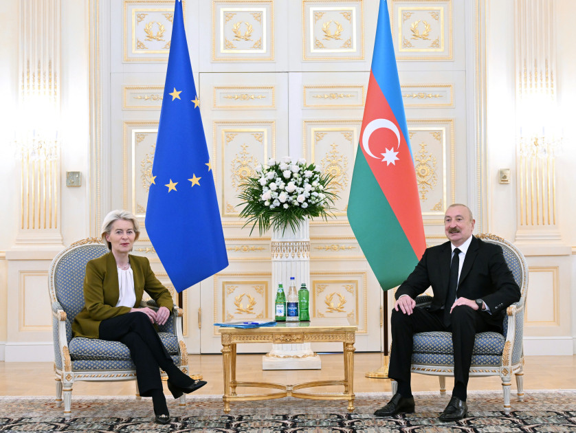 Prezident İlham Əliyevin Avropa Komissiyasının Prezidenti ilə təkbətək görüşü olub<font color=red> - FOTOLAR</font>