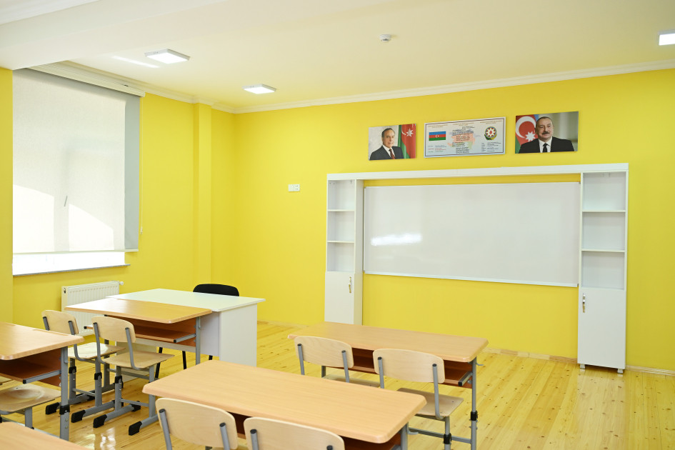 Leyla Əliyeva Yevlaxda məktəb binasının açılışında iştirak edib<font color=red> - FOTOLAR</font>