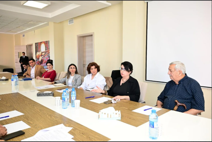 Azərbaycanda ilk dəfə kamança üzrə milli standartlar təsdiqlənib<font color=red> - FOTOLAR</font>
