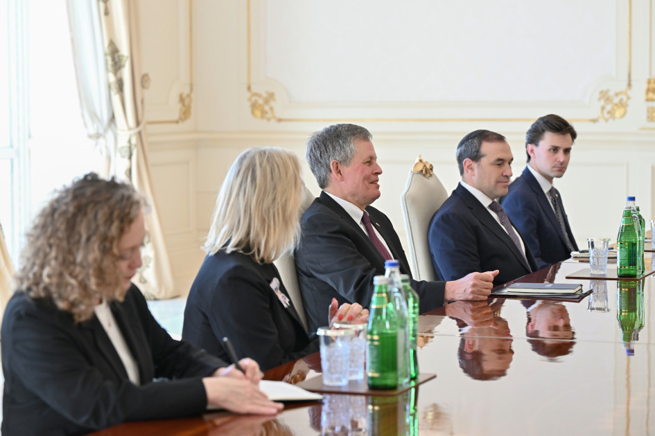 Prezident İlham Əliyev ABŞ Senatının Xarici Əlaqələr Komitəsinin üzvünü qəbul edib<font color=red> - FOTOLAR</font>
