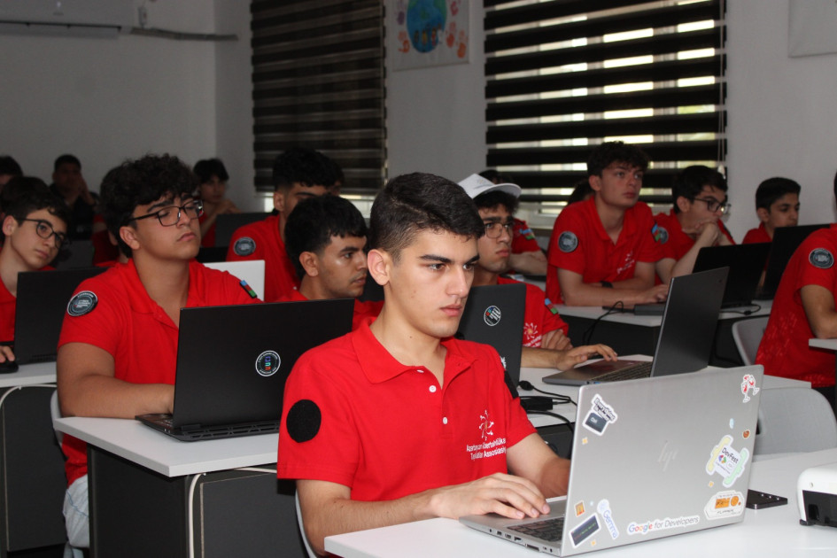 “Cyber Summer School 2026”-nın təlim proqramına başlanılıb<font color=red> - FOTOLAR</font>