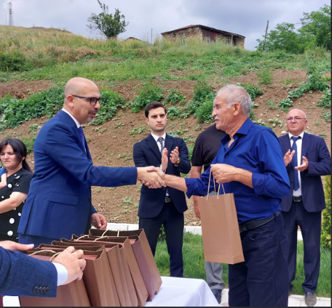 Köç karvanı Şuşanın Kiçik Qaladərəsi kəndinə çatıb, açarlar təqdim edilib <font color='red'> - YENİLƏNİB</font><font color=red> - FOTOLAR</font>