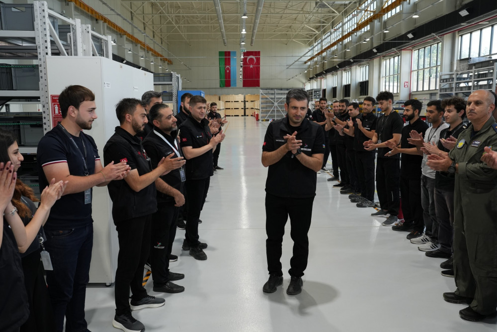 Selçuk Bayraktar Azərbaycandakı “Bayraktar” istehsalat müəssisələrində olub<font color=red> - FOTOLAR</font>