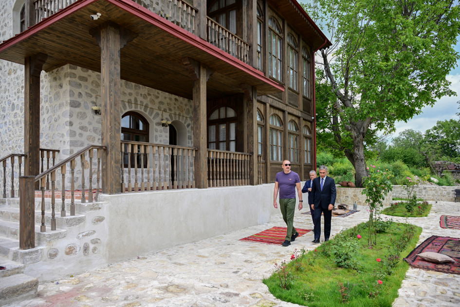 Prezident İlham Əliyev Şuşada “Yasəmən” hotelinin yeni korpusları ilə tanış olub<font color=red> - FOTOLAR</font>