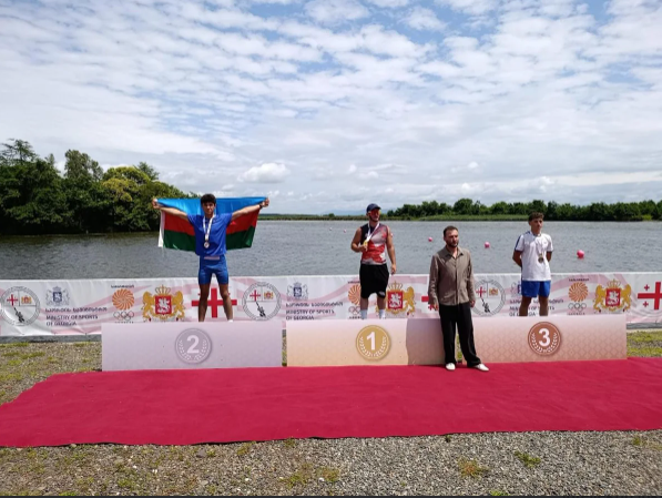 Azərbaycan avarçəkənləri Gürcüstandakı turnirdə 18 medal qazanıblar<font color=red> - FOTOLAR</font>