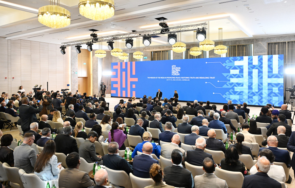 Prezident İlham Əliyev IV Şuşa Qlobal Media Forumunun açılışında iştirak edib<font color='red'> - YENİLƏNİB</font><font color=red> - FOTOLAR</font>