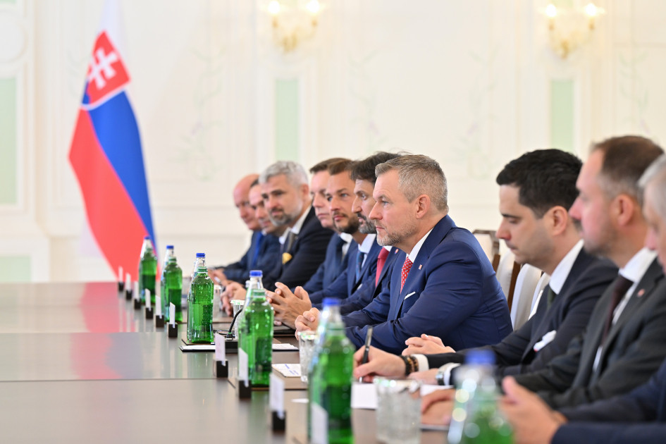 Prezident İlham Əliyevin Şuşada Slovakiya Prezidenti ilə geniş tərkibdə görüşü olub<font color='red'> - YENİLƏNİB</font><font color=red> - FOTOLAR</font>