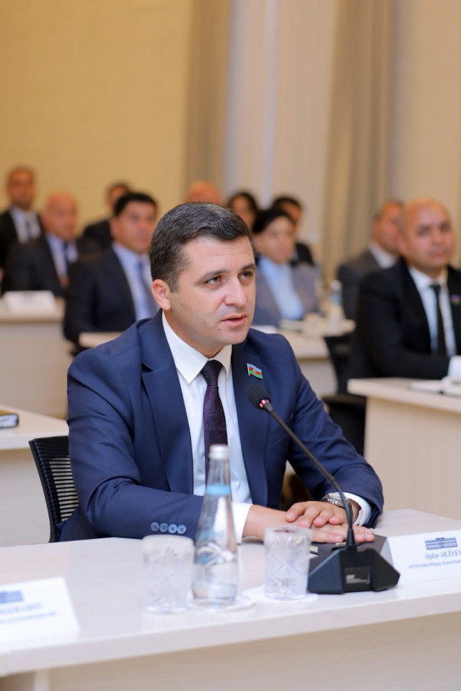 Ali Məclisin növbədənkənar sessiyası başa çatıb<font color=red> - FOTOLAR</font>