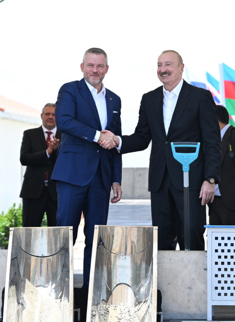 Azərbaycan və Slovakiya prezidentləri Ağdamın Baş Qərvənd kəndində görülən işlərlə tanış olublar<font color=red> - FOTOLAR</font>