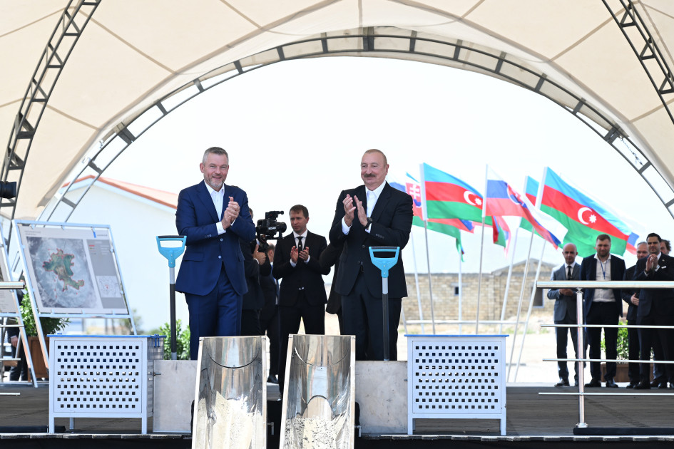Azərbaycan və Slovakiya prezidentləri Ağdamın Baş Qərvənd kəndində görülən işlərlə tanış olublar<font color=red> - FOTOLAR</font>