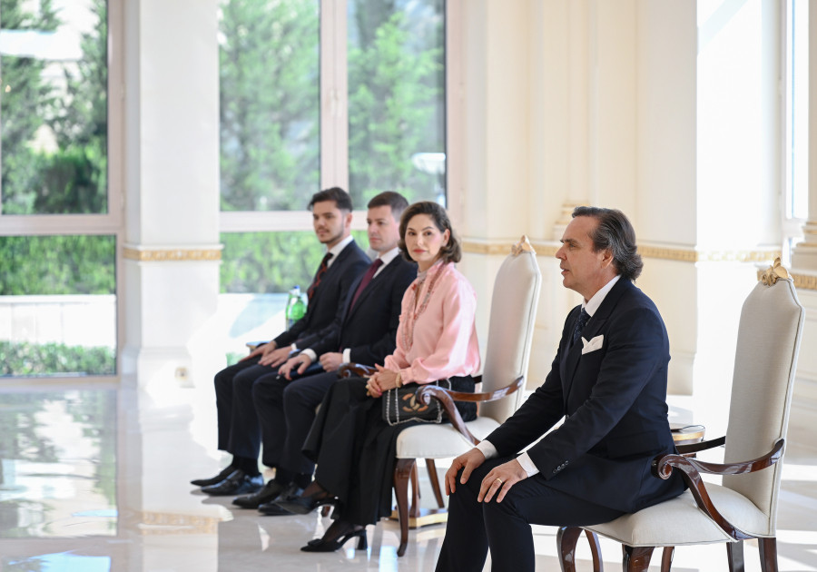 Prezident İlham Əliyev Braziliyanın Azərbaycanda yeni təyin olunmuş səfirinin etimadnaməsini qəbul edib<font color=red> - FOTOLAR</font>