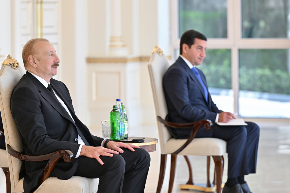 Prezident İlham Əliyev Omanın Azərbaycanda yeni təyin olunmuş səfirinin etimadnaməsini qəbul edib<font color=red> - FOTOLAR</font>