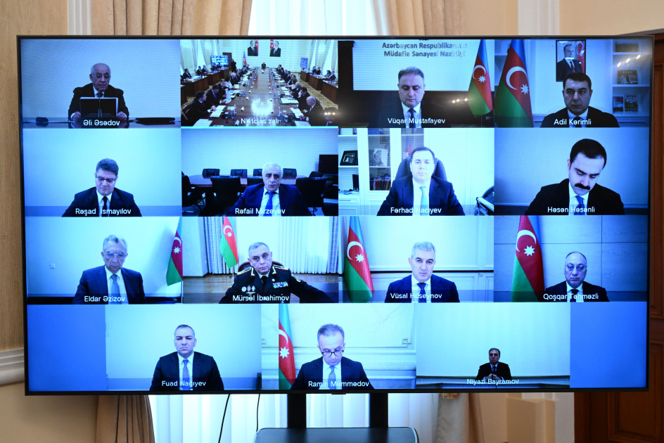 Nazirlər Kabinetində əhalinin siyahıyaalınması ilə bağlı məsələlər müzakirə olunub<font color='red'> - YENİLƏNİB</font><font color=red> - FOTOLAR</font>