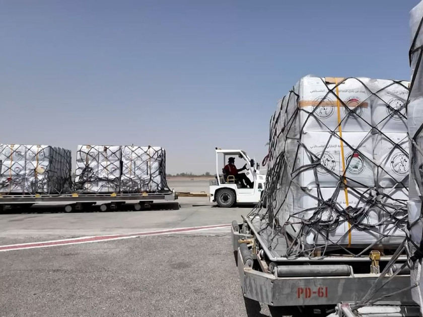 BƏƏ Qəzzaya 100 ton humanitar yardım göndərib<font color=red> - FOTOLAR</font>