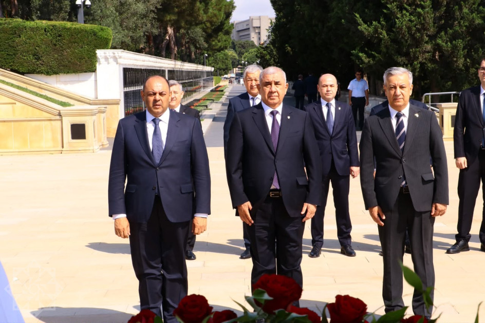 Azərbaycan və Özbəkistan Baş prokurorluqları arasında Əməkdaşlıq Proqramı imzalanıb<font color=red> - FOTOLAR</font>