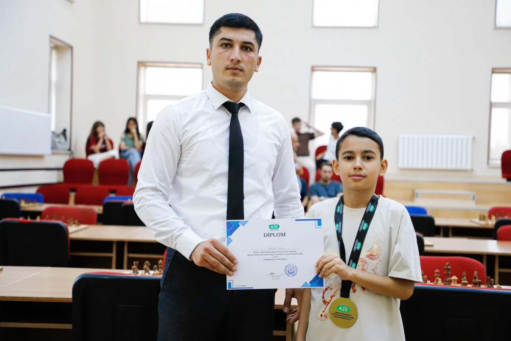 Naxçıvanda Beynəlxalq Şahmat Gününə həsr olunmuş turnir keçirilib<font color=red> - FOTOLAR</font>