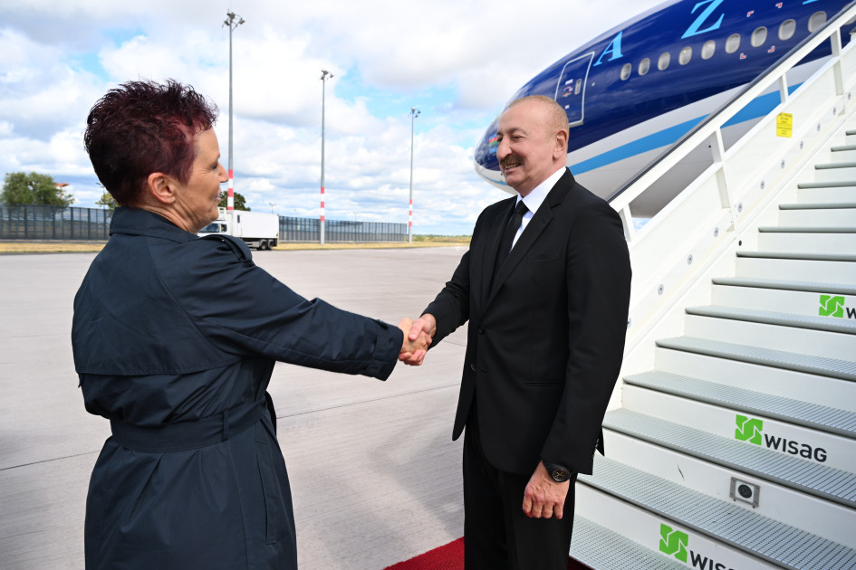 Azərbaycan Prezidenti İlham Əliyev Almaniyaya rəsmi səfərə gedib<font color=red> - FOTOLAR</font>